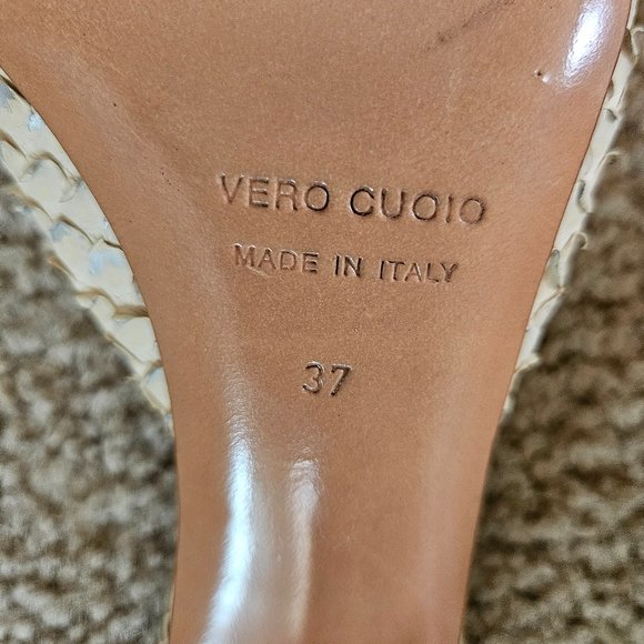 Sara Kent Genuine Leather Slip On Heel Size 37/ 7 - Picture 3 of 5